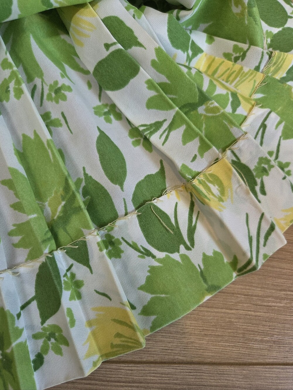 Vintage 1960s Green Yellow Floral Pleated Cotton Dress USA Union Made - Picture 12 of 16